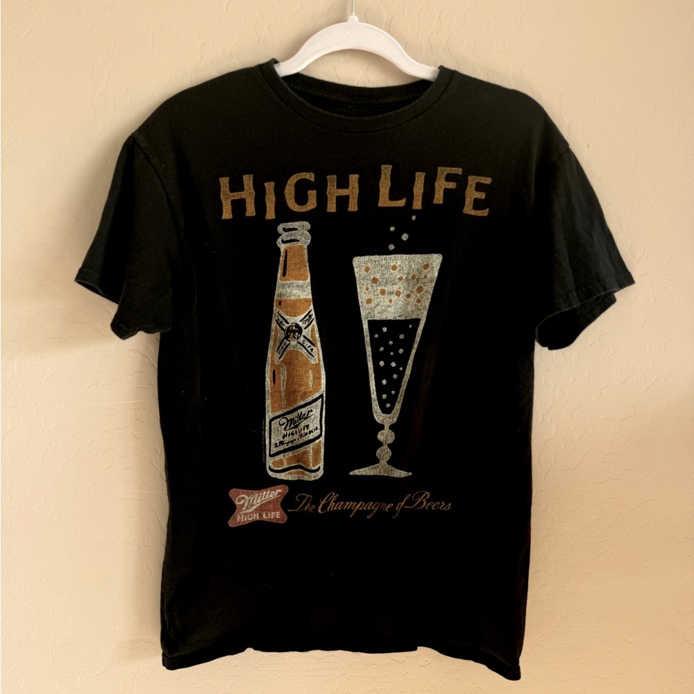 Junk Food Tee Shirt 
Miller High Life size M